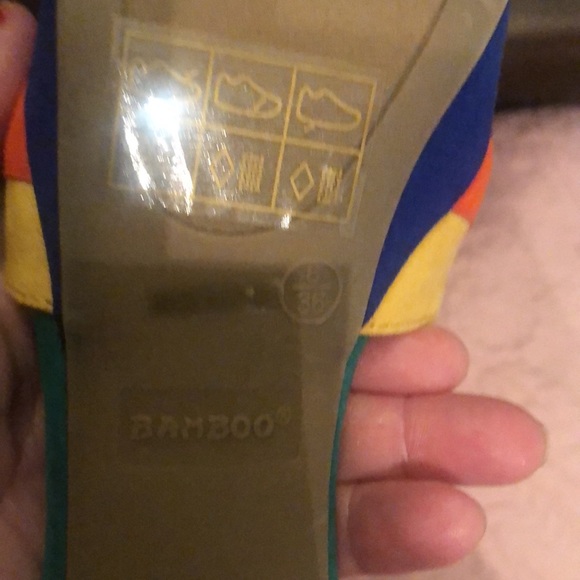 NWOT. Colorful platform heels - Picture 4 of 4